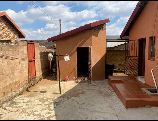 2 BEDROOM HOUSE FOR SALE IN MEADOWLANDS